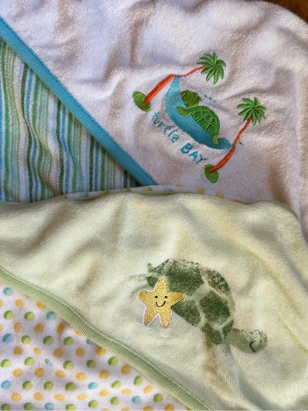 Baby Infant hooded bath towels-lot bundle of 5 Carters Toys R Us